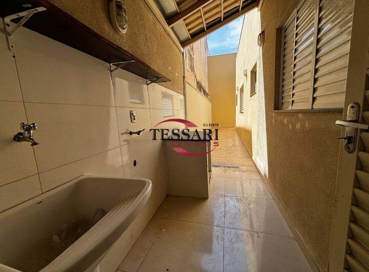 Casa com 3 quartos para aluguel, 120m² — foto 15 de 17