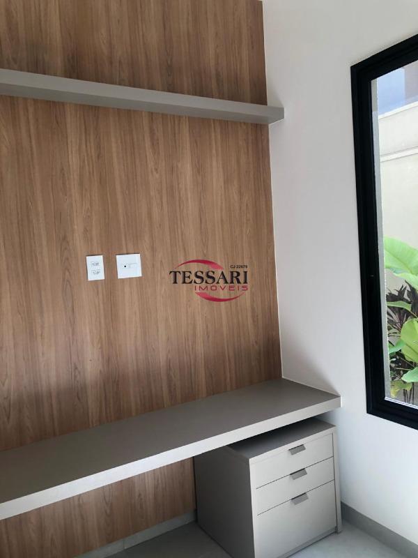 Casa de Condomínio com 3 quartos à venda, 140m² — foto 2 de 30