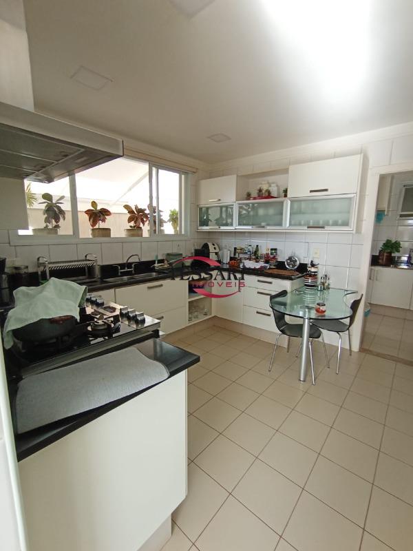 Casa de Condomínio com 3 quartos à venda, 417m² — foto 19 de 24