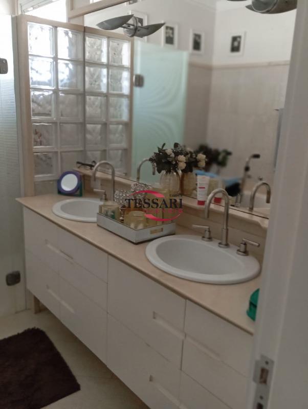 Casa de Condomínio com 3 quartos à venda, 417m² — foto 12 de 24