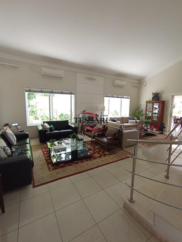 Casa de Condomínio com 3 quartos à venda, 417m² — foto 3 de 24