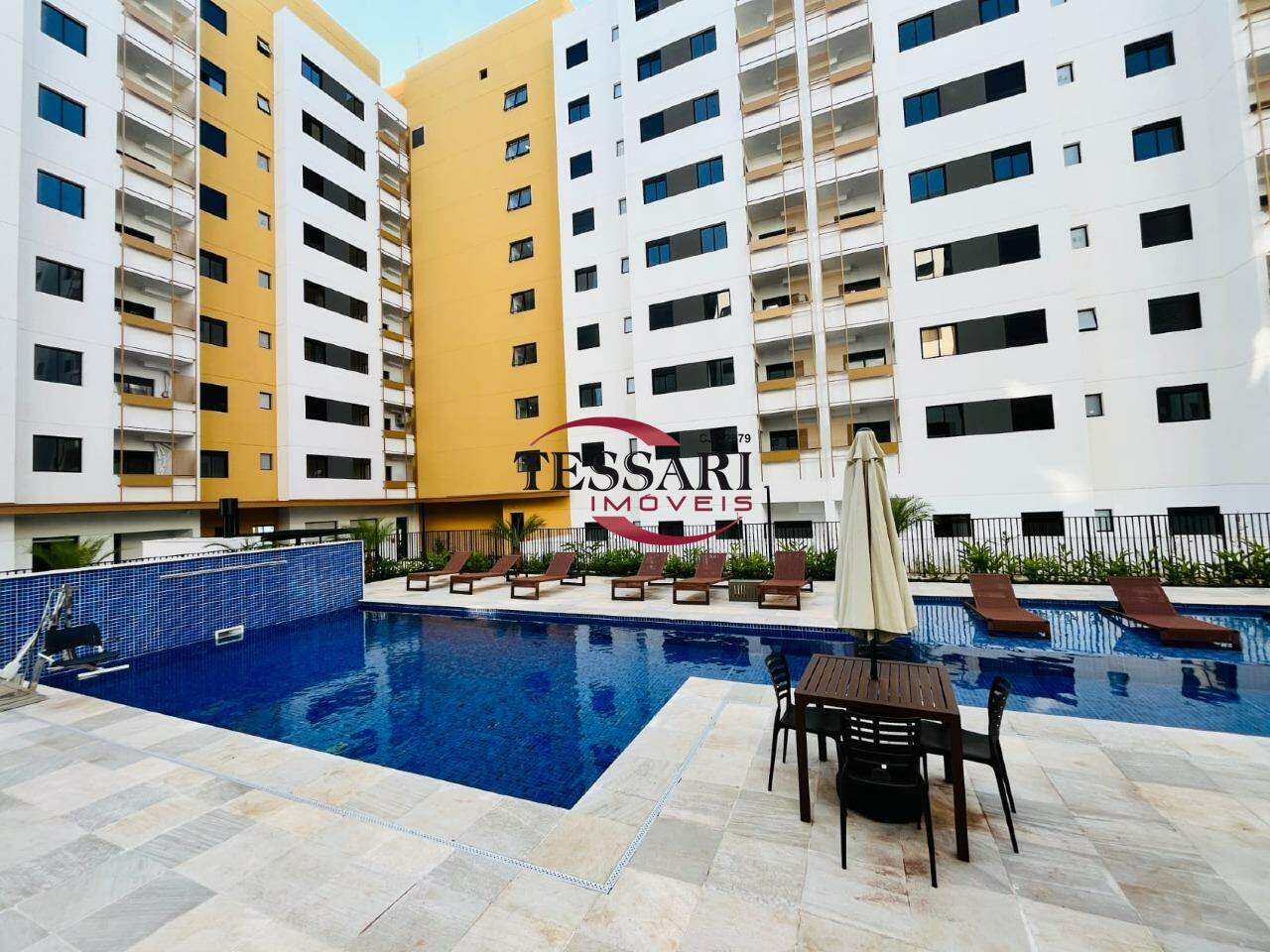 Apartamento com 3 quartos à venda, 68m² — foto 2 de 21