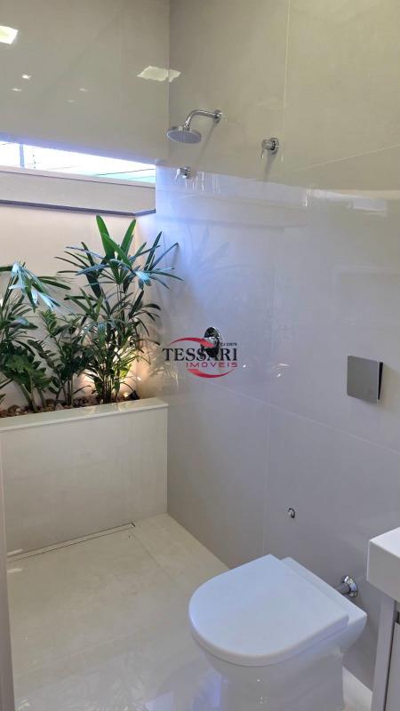 Casa de Condomínio com 3 quartos à venda, 212m² — foto 23 de 29