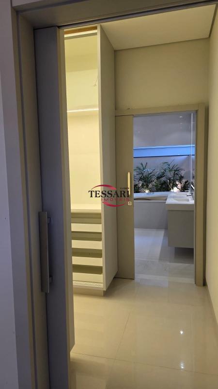 Casa de Condomínio com 3 quartos à venda, 212m² — foto 14 de 29