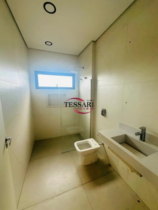 Casa de Condomínio com 3 quartos à venda, 300m² — foto 21 de 23