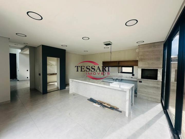 Casa de Condomínio com 3 quartos à venda, 300m² — foto 10 de 23