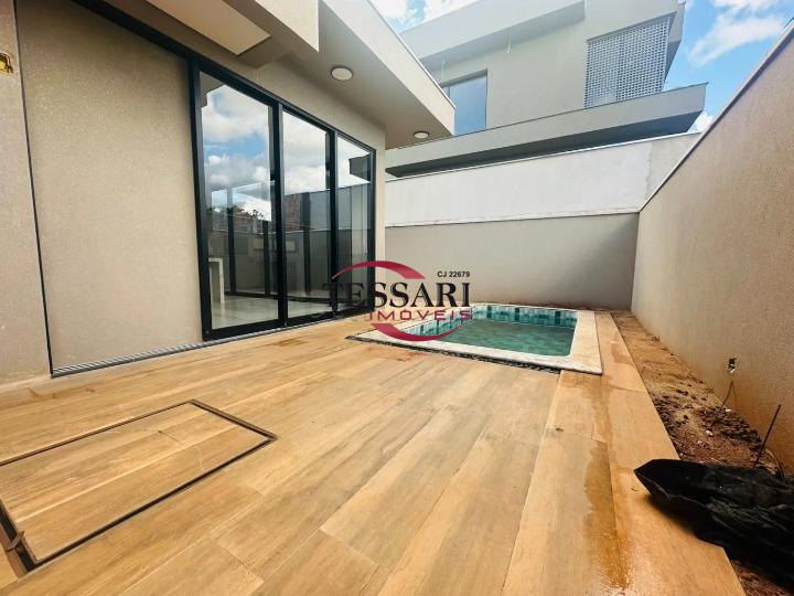 Casa de Condomínio com 3 quartos à venda, 300m² — foto 15 de 23