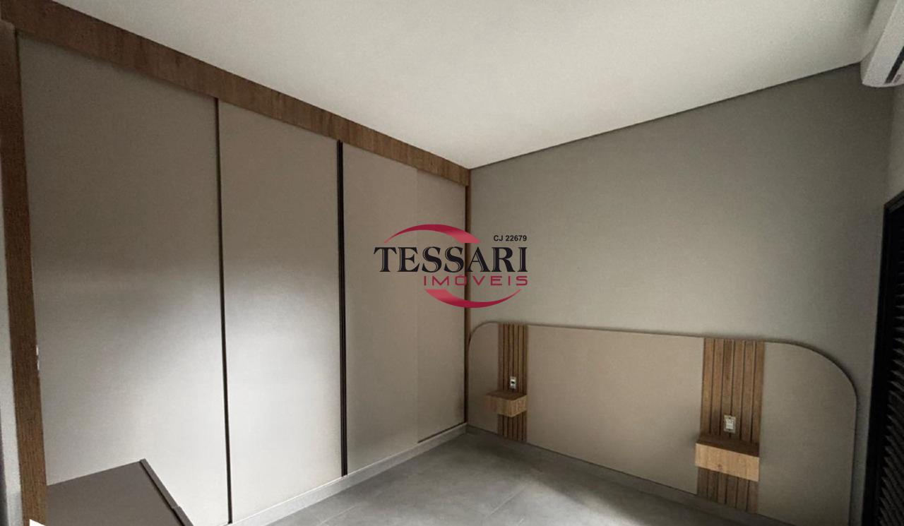 Casa de Condomínio com 3 quartos para aluguel, 280m² — foto 9 de 18