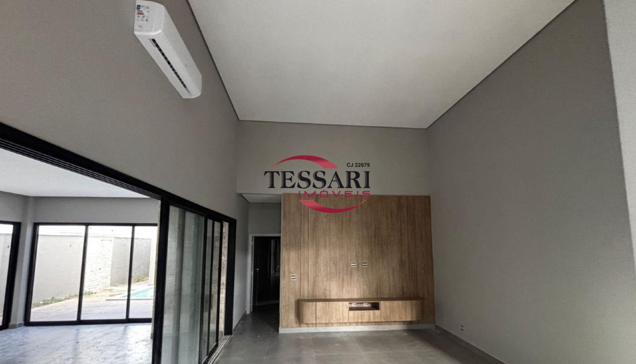 Casa de Condomínio com 3 quartos para aluguel, 280m² — foto 13 de 18
