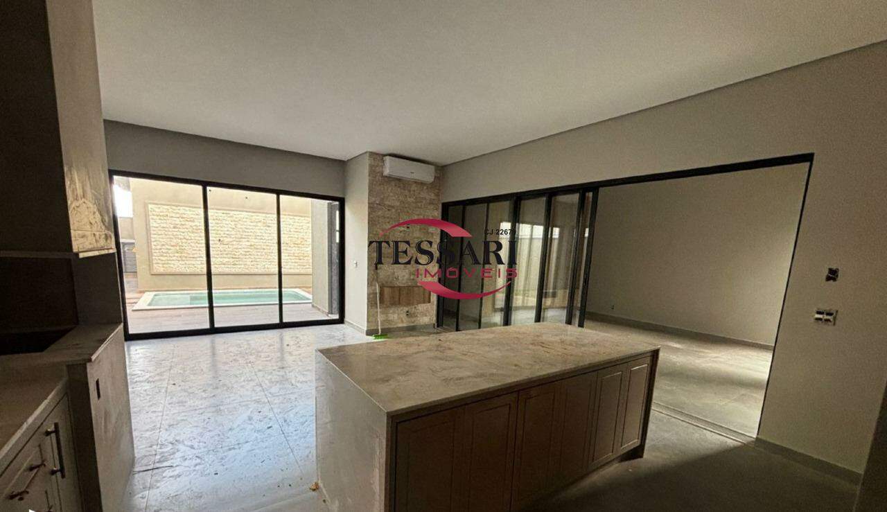 Casa de Condomínio com 3 quartos para aluguel, 280m² — foto 2 de 18