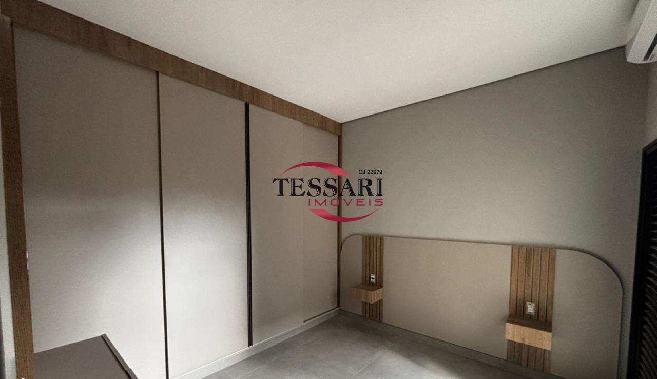 Casa de Condomínio com 3 quartos para aluguel, 280m² — foto 11 de 18