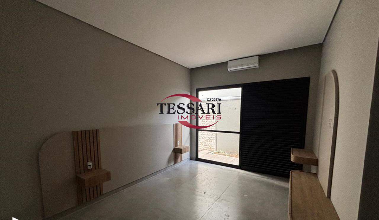 Casa de Condomínio com 3 quartos para aluguel, 280m² — foto 10 de 18