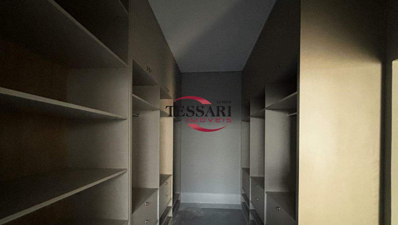 Casa de Condomínio com 3 quartos para aluguel, 280m² — foto 14 de 18