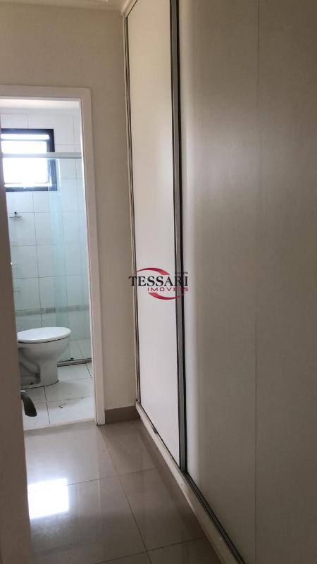 Apartamento com 3 quartos para aluguel, 90m² — foto 8 de 20
