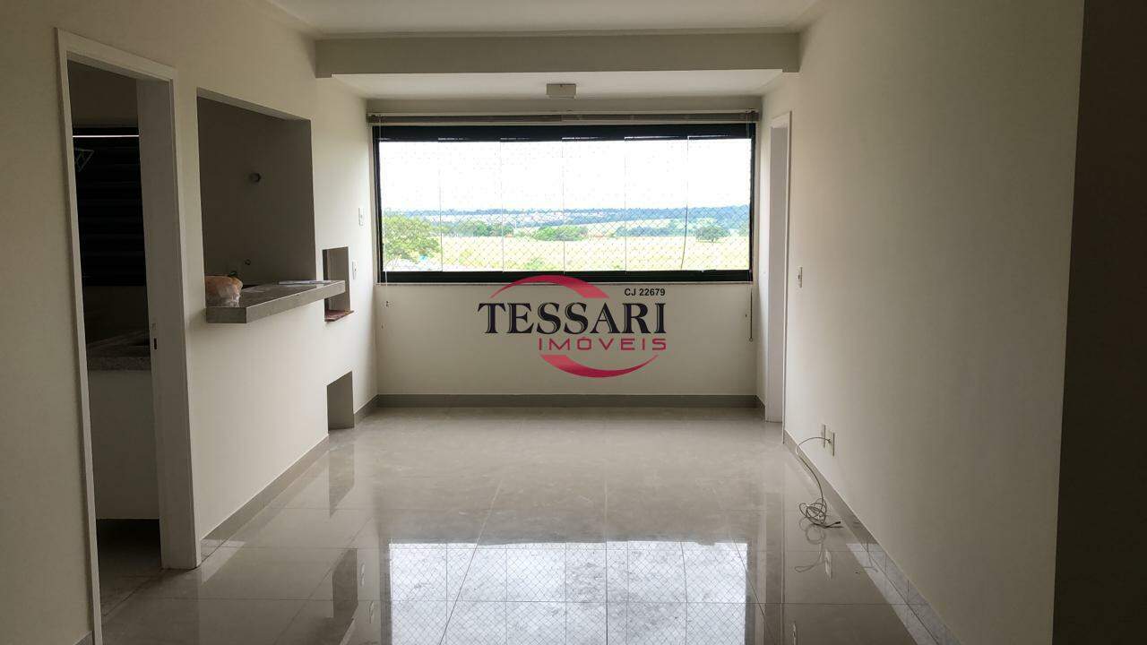 Apartamento com 3 quartos para aluguel, 90m² — foto 1 de 20