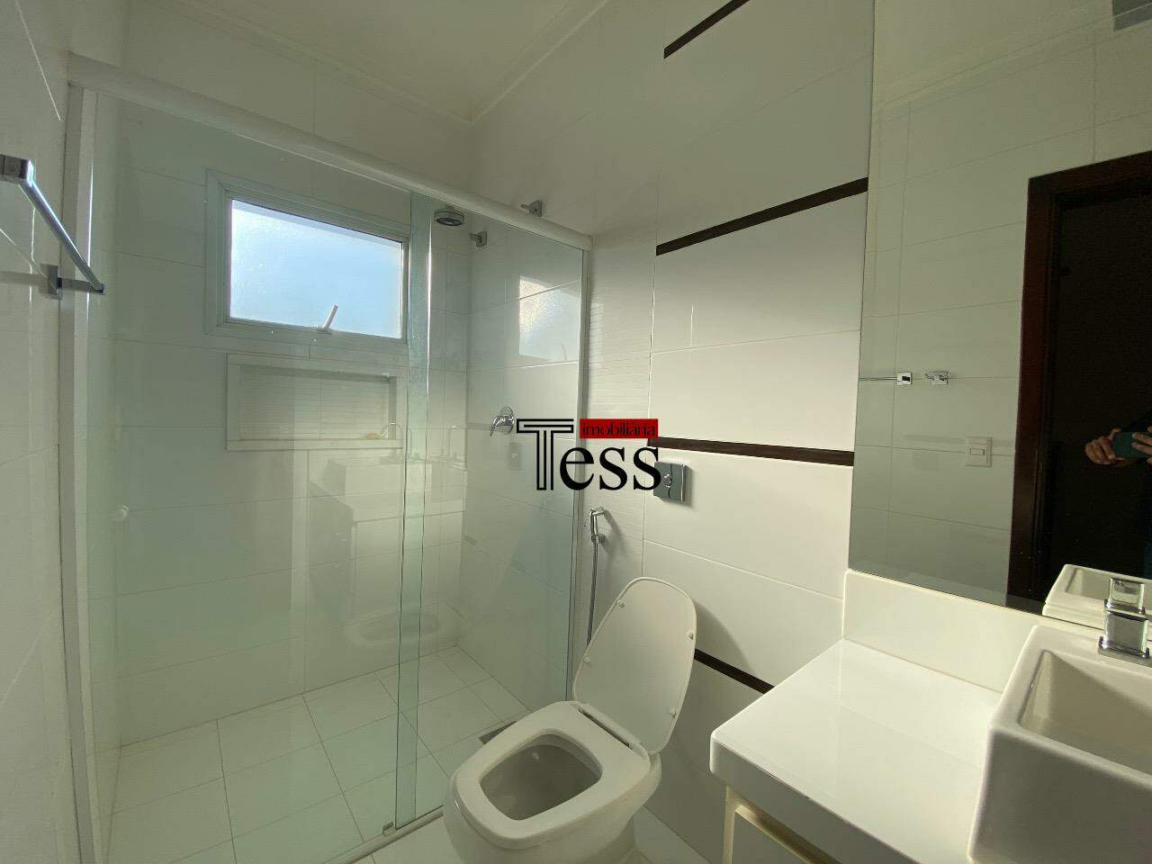 Casa de Condomínio com 4 quartos para aluguel, 380m² — foto 11 de 25