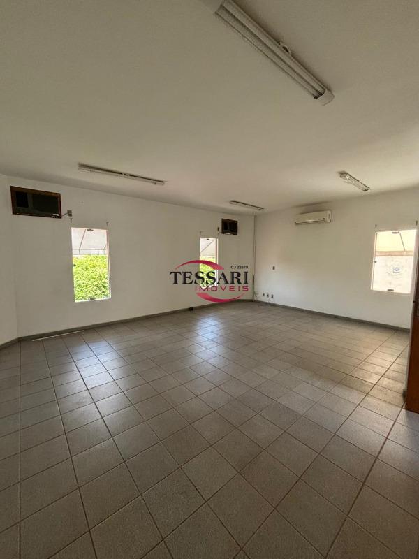 Imóvel Comercial para aluguel, 198m² — foto 2 de 15