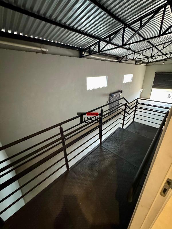 Loja / Salão / Ponto Comercial para aluguel, 330m² — foto 11 de 20