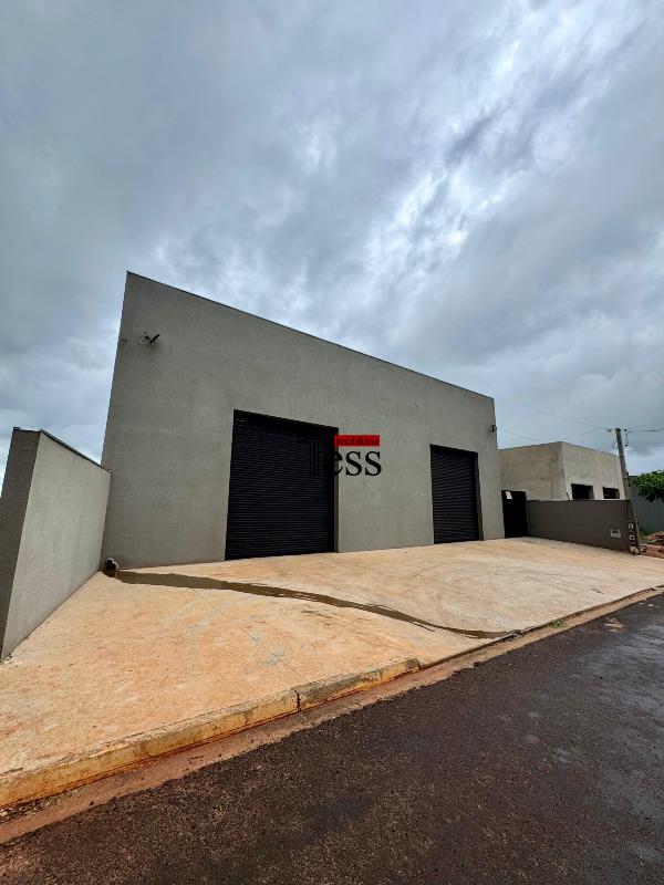 Loja / Salão / Ponto Comercial para aluguel, 330m² — foto 1 de 20