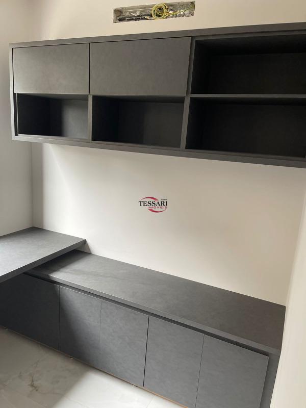 Casa de Condomínio com 3 quartos para aluguel, 280m² — foto 9 de 29