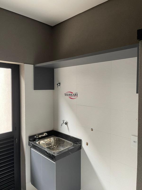 Casa de Condomínio com 3 quartos para aluguel, 280m² — foto 15 de 29