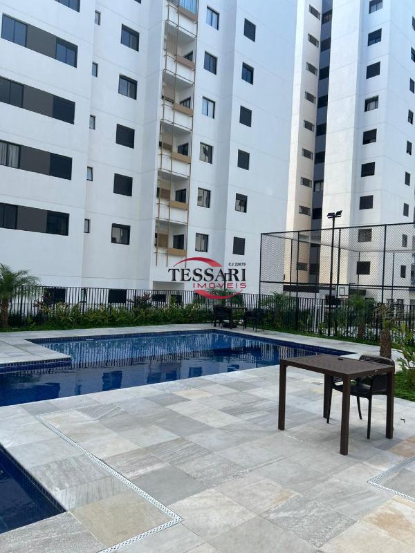 Apartamento com 3 quartos para aluguel, 68m² — foto 23 de 25