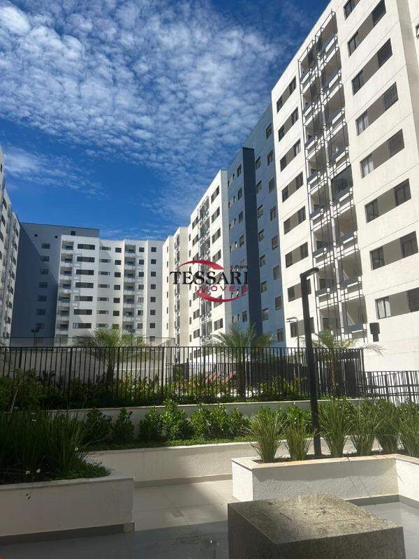 Apartamento com 3 quartos para aluguel, 68m² — foto 22 de 25