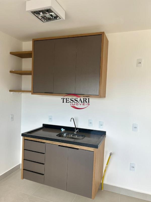 Apartamento com 3 quartos para aluguel, 68m² — foto 19 de 25