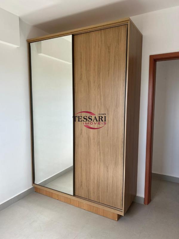 Apartamento com 3 quartos para aluguel, 68m² — foto 15 de 25