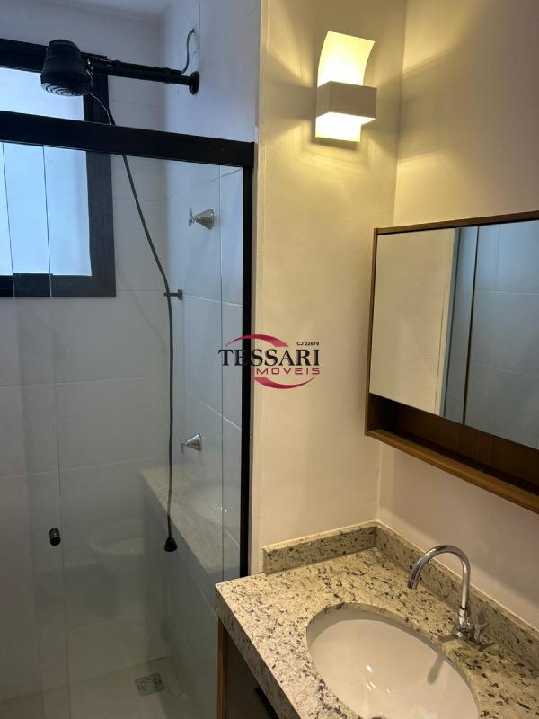 Apartamento com 3 quartos para aluguel, 68m² — foto 7 de 25