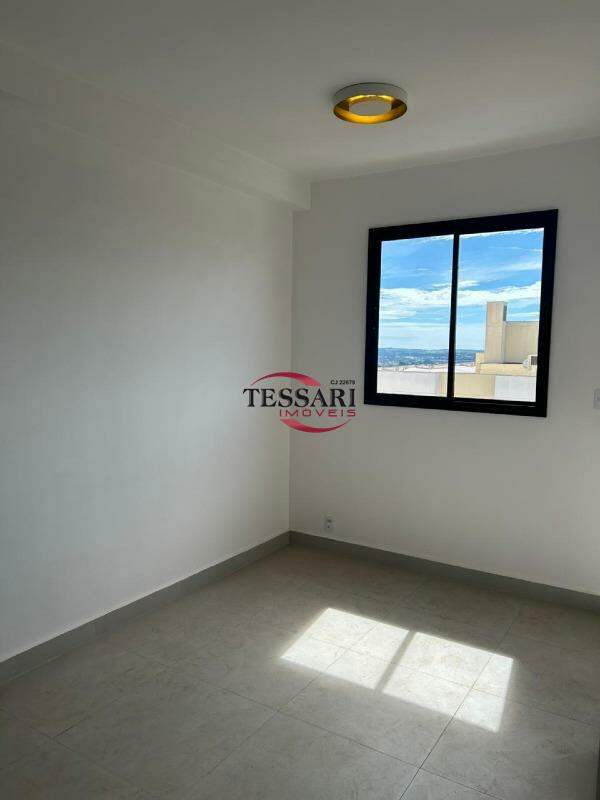 Apartamento com 3 quartos para aluguel, 68m² — foto 16 de 25