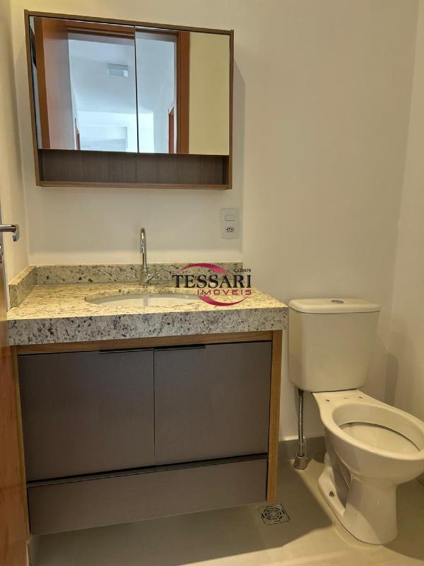Apartamento com 3 quartos para aluguel, 68m² — foto 18 de 25
