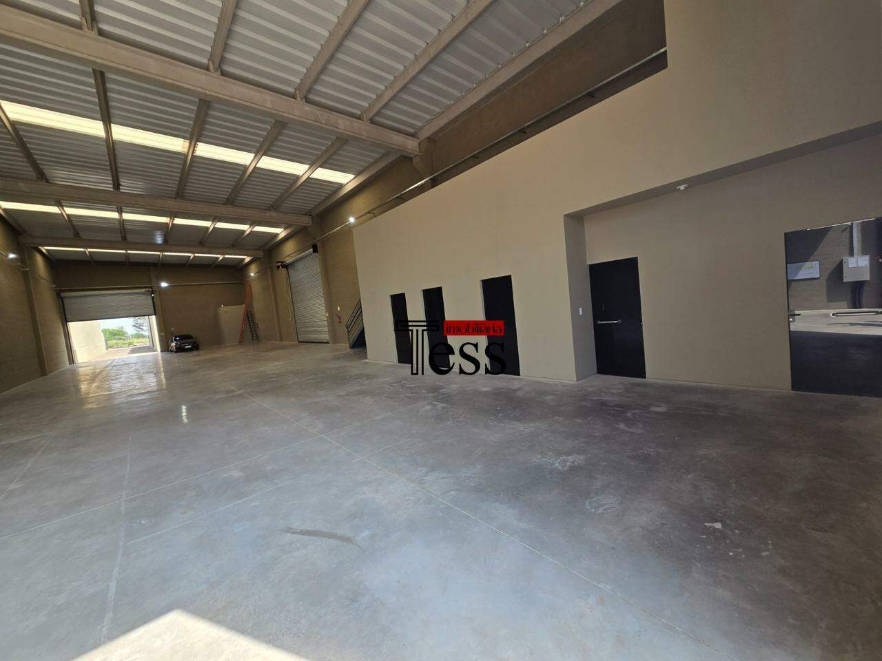 Loja / Salão / Ponto Comercial para aluguel, 616m² — foto 6 de 14