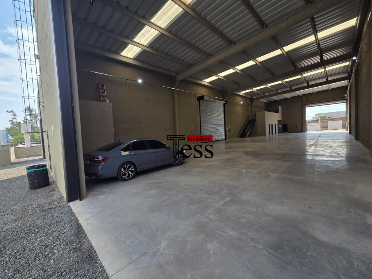 Loja / Salão / Ponto Comercial para aluguel, 616m² — foto 4 de 14