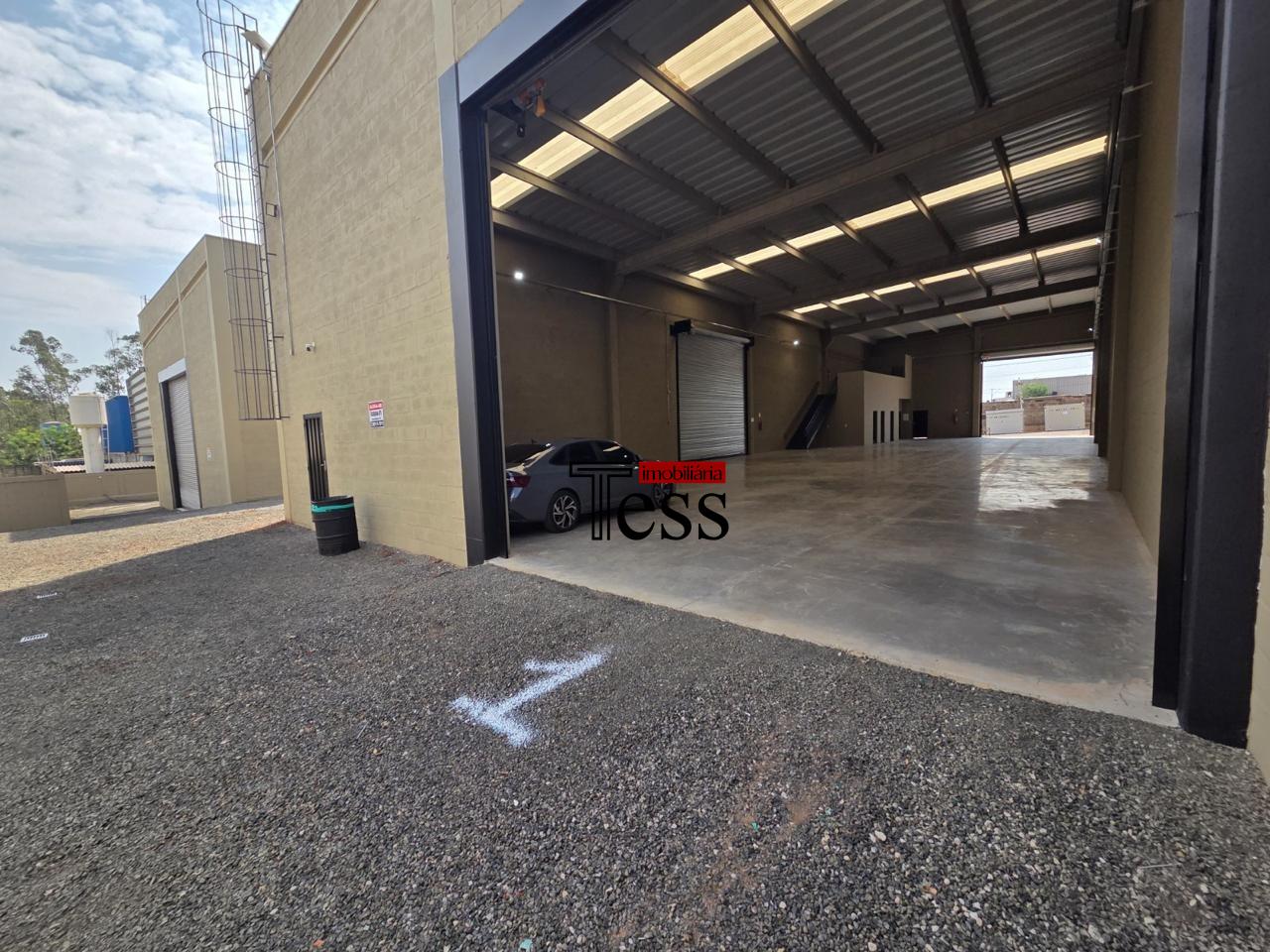 Loja / Salão / Ponto Comercial para aluguel, 616m² — foto 3 de 14