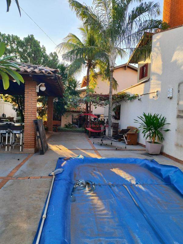 Casa com 4 quartos à venda, 403m² — foto 6 de 16