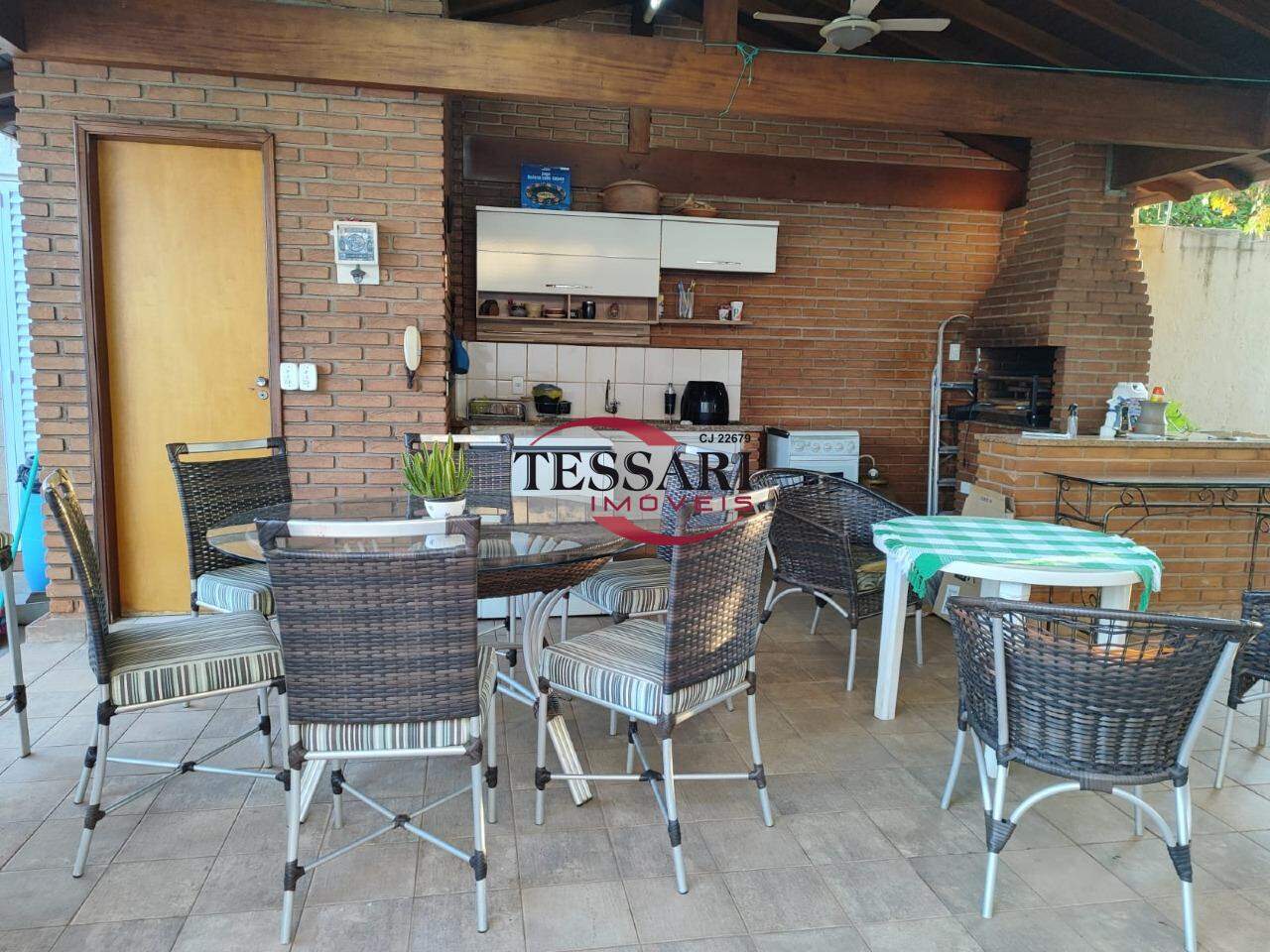 Casa com 4 quartos à venda, 403m² — foto 9 de 16