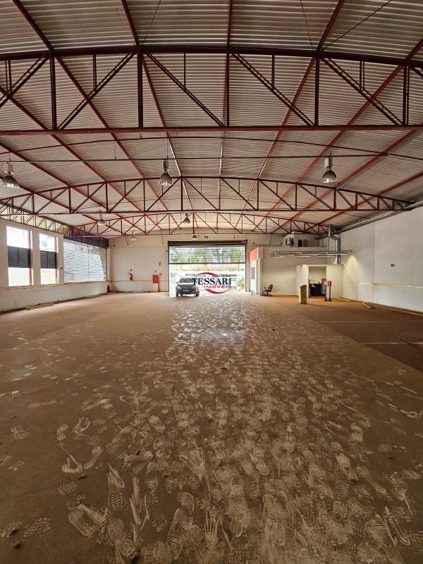 Loja / Salão / Ponto Comercial para aluguel, 880m² — foto 3 de 18