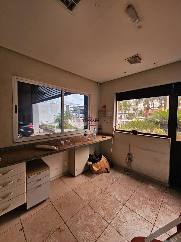 Loja / Salão / Ponto Comercial para aluguel, 880m² — foto 17 de 18