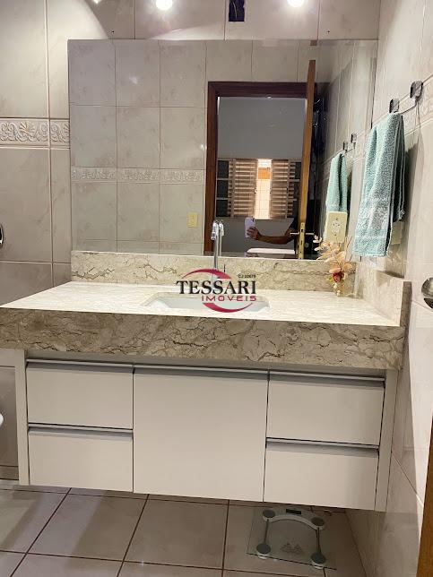 Casa com 4 quartos à venda, 262m² — foto 13 de 30