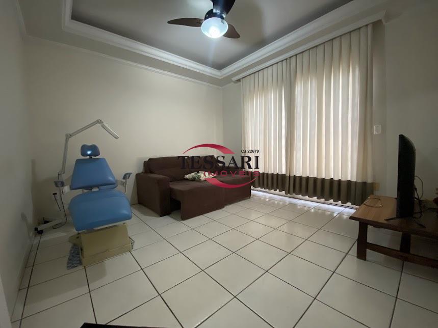 Casa com 4 quartos à venda, 262m² — foto 8 de 30