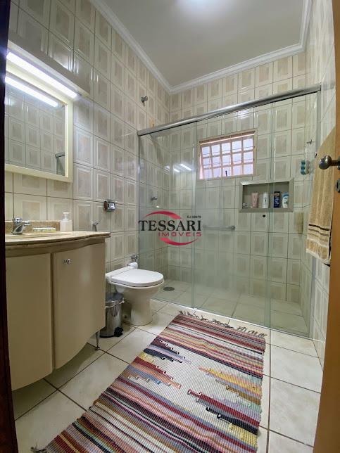 Casa com 4 quartos à venda, 262m² — foto 15 de 30