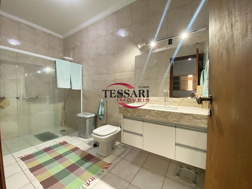 Casa com 4 quartos à venda, 262m² — foto 14 de 30
