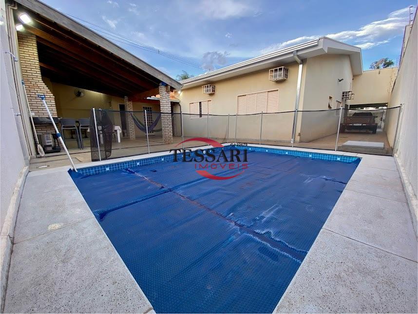 Casa com 4 quartos à venda, 262m² — foto 28 de 30