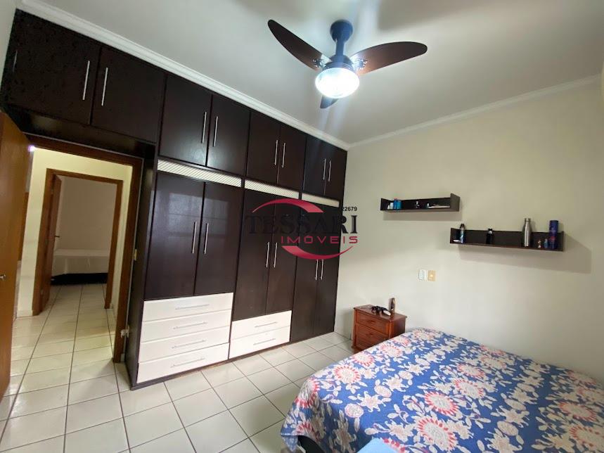 Casa com 4 quartos à venda, 262m² — foto 12 de 30