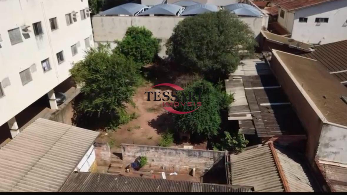Terreno / Lote / Condomínio à venda, 695m² — foto 3 de 3