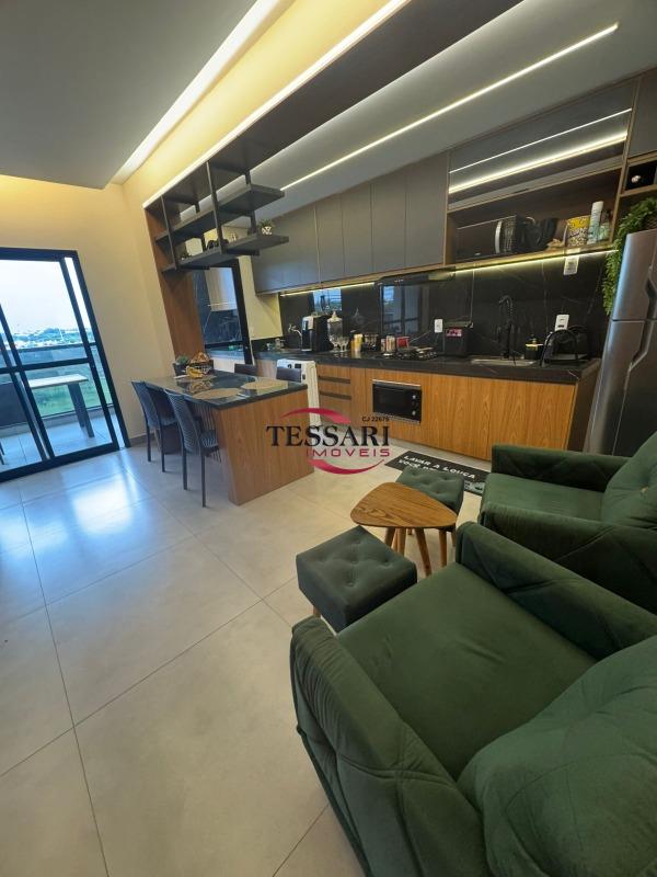 Apartamento com 2 quartos à venda, 71m² — foto 1 de 12