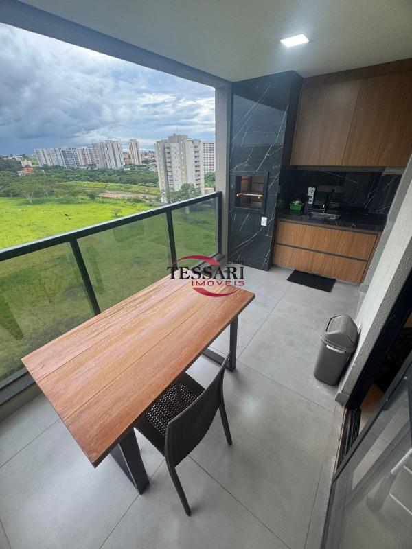 Apartamento com 2 quartos à venda, 71m² — foto 2 de 12
