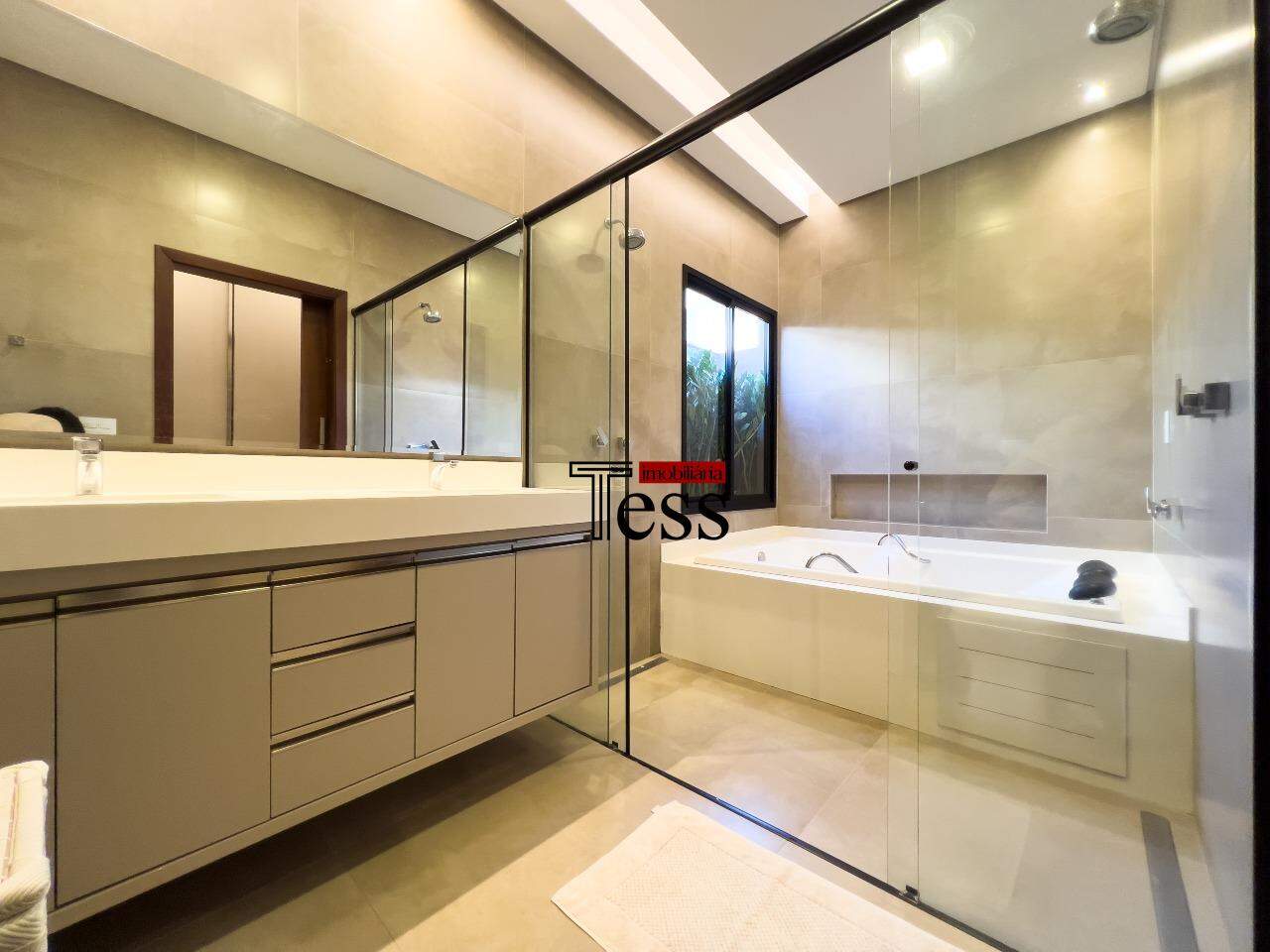 Casa de Condomínio com 3 quartos à venda, 250m² — foto 24 de 30