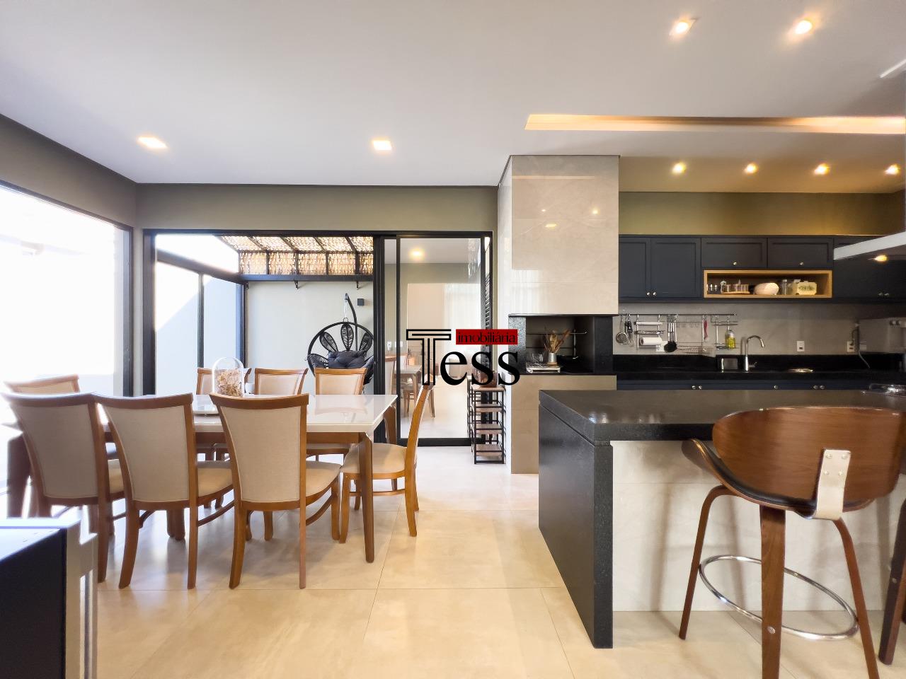 Casa de Condomínio com 3 quartos à venda, 250m² — foto 17 de 30